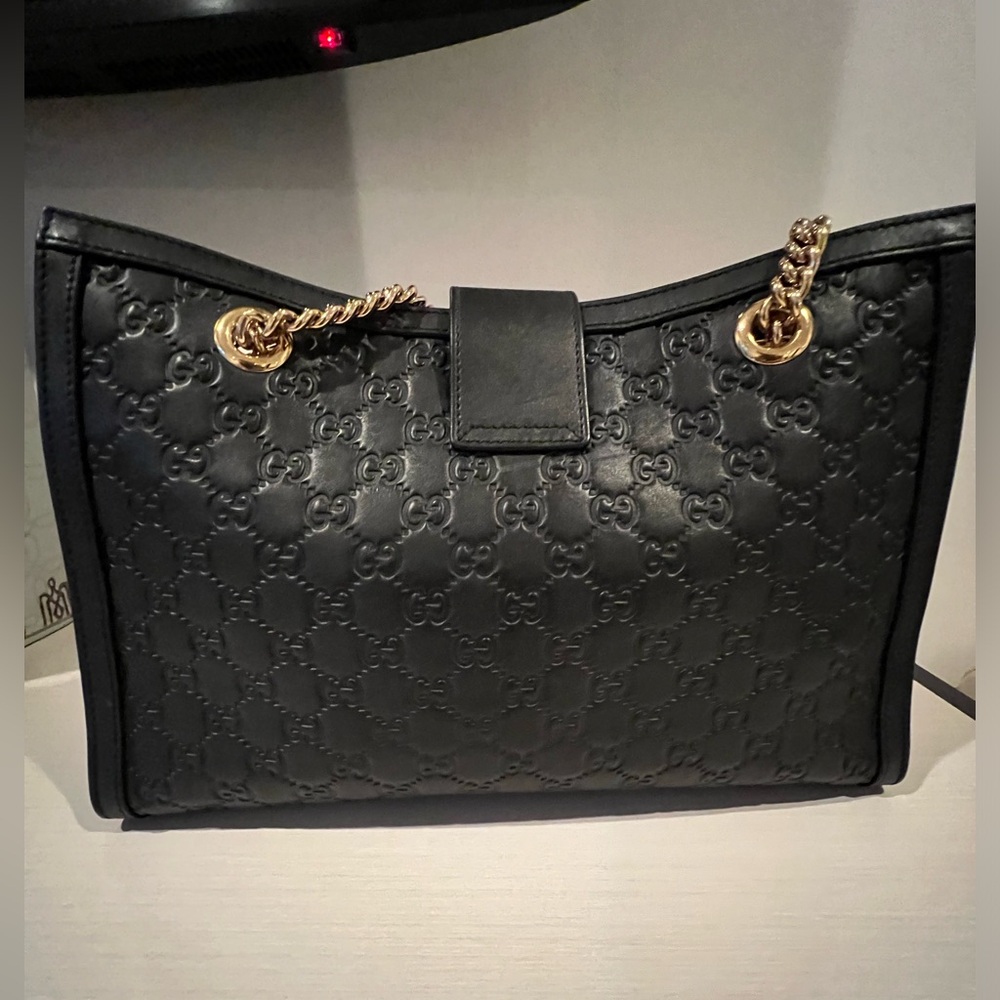 🌟 For Sale: Authentic GUCCI Black w/ Gold accents Tote 🌟 - Picture 2 of 8